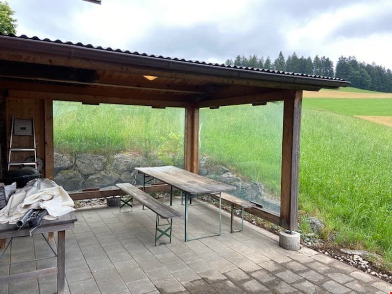 Charming 2-room apartment with panoramic view in Zäziwil (4)