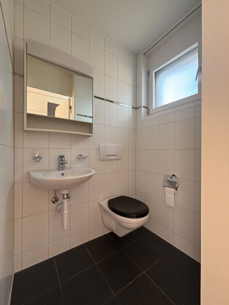 Appartement en attique spacieux avec grande terrasse au cœur de Worb (10)