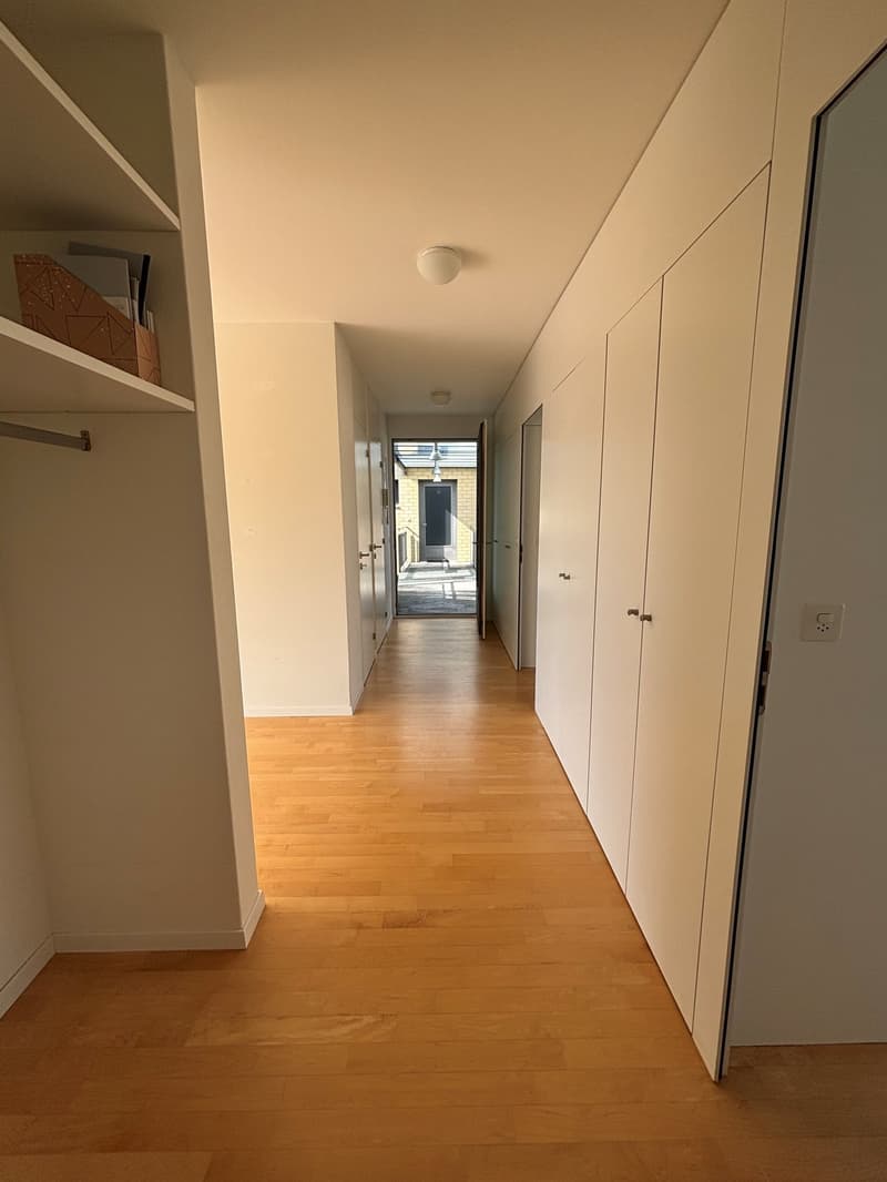 Appartement en attique spacieux avec grande terrasse au cœur de Worb (12)
