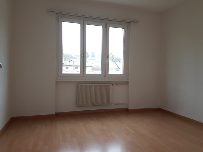 Grosszügige und helle Wohnung in Ittigen (5)