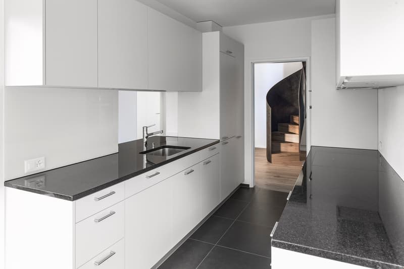 exklusive 4.5-Zimmerwohnung mit grosser Dachterrasse (1)
