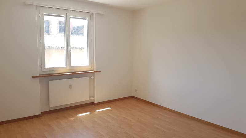 Sonnige 4-Zimmer-Wohnung mit Balkon in Dotzigen (6)
