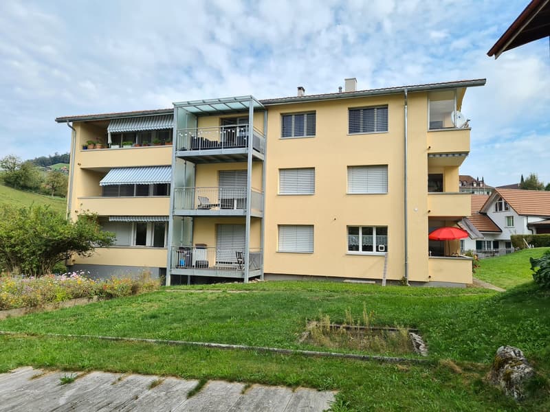 Schöne Wohnung an sonniger Lage (1)