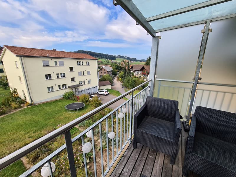 Schöne Wohnung an sonniger Lage (8)
