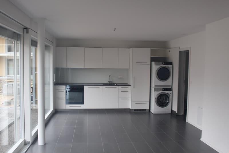 Modern and well-maintained 2.5-room apartment in Rapperswil/BE (2)