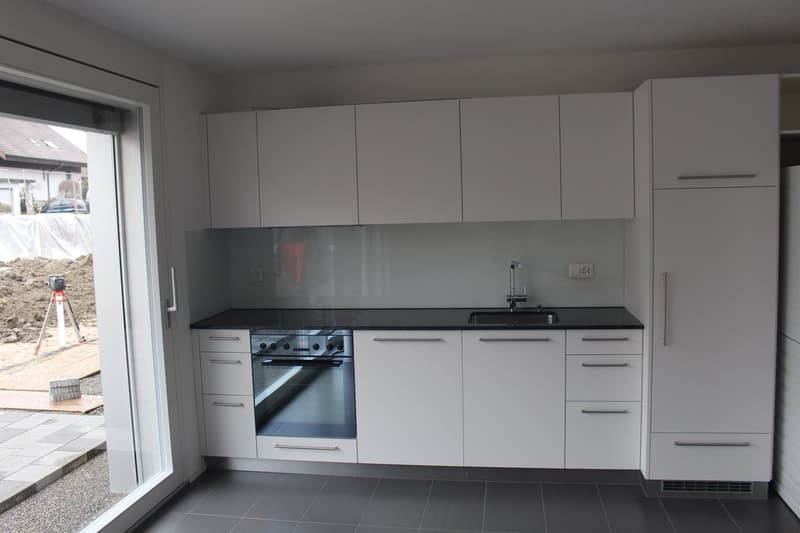 Modern and well-maintained 2.5-room apartment in Rapperswil/BE (5)