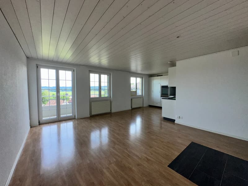 Bel appartement de 5,5 pièces en duplex avec vue imprenable à Grossaffoltern (6)