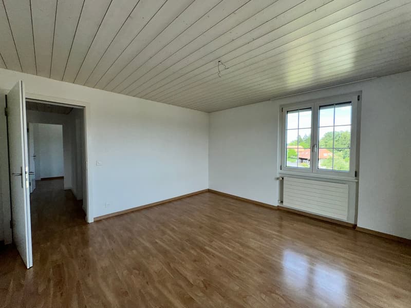 Bel appartement de 5,5 pièces en duplex avec vue imprenable à Grossaffoltern (12)