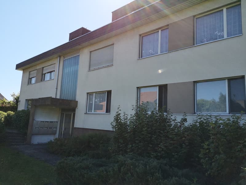 ältere 3-Zimmer-Altbau-Dachwohnung an ruhiger Lage in Gasel, Gde. Köniz (2)