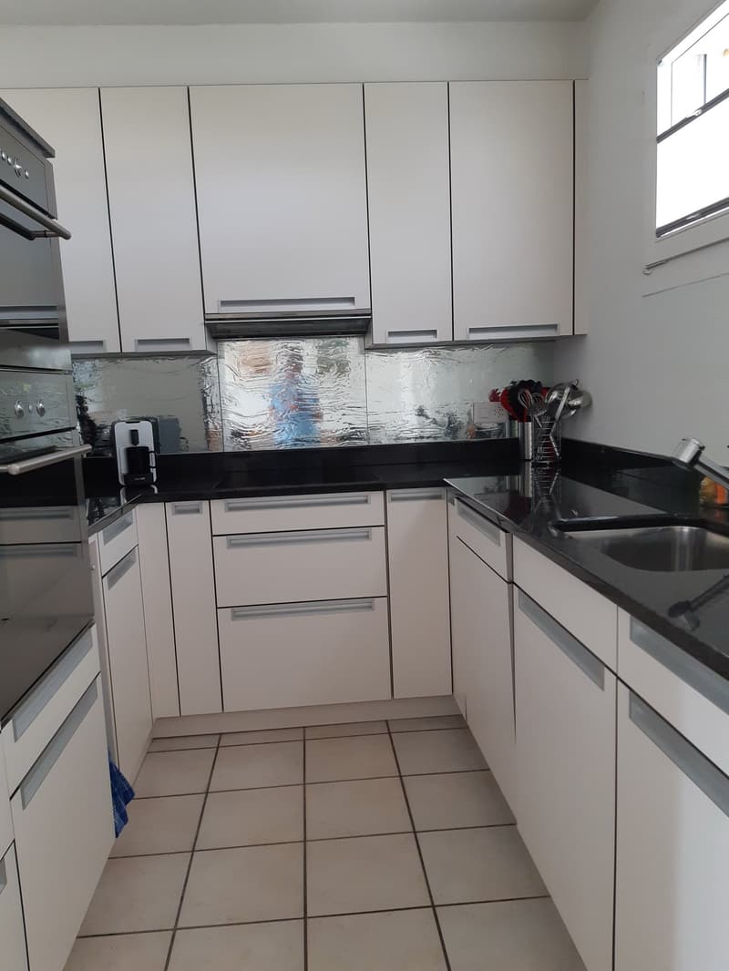 sehr charmante 3.5-Zi-Attika-Wohnung an der Aarbergstrasse 37, Lyss (4)