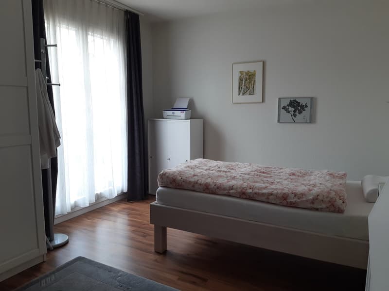 sehr charmante 3.5-Zi-Attika-Wohnung an der Aarbergstrasse 37, Lyss (7)