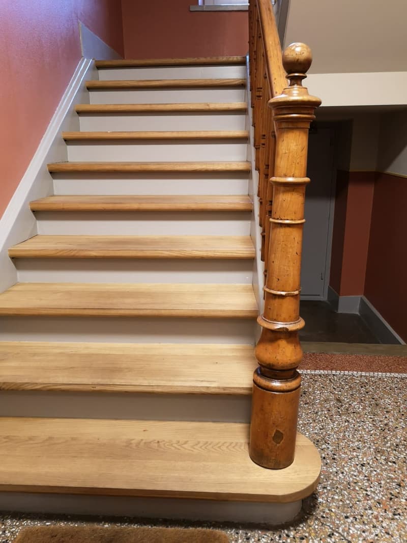 schön + ruhig: 3-Zimmer-Altbau-Dachwohnung Nähe Bahnhof, Schöneggstr. 20, Biel (11)