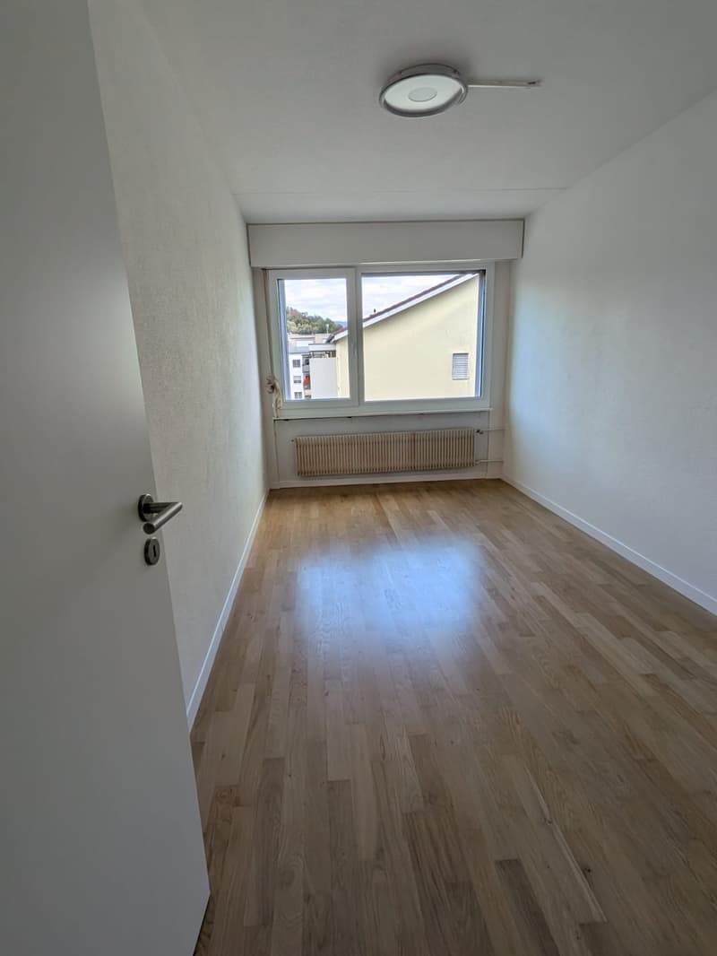 Ruhige 3.5-Zimmer-Wohnung mit Balkon in Studen (8)