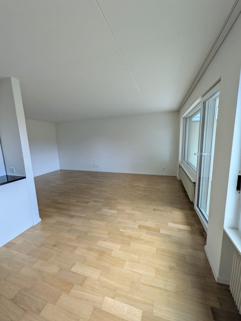 Ruhige 3.5-Zimmer-Wohnung mit Balkon in Studen (5)