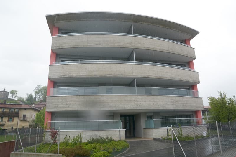 Stabio – si affitta 4.5 locali moderno e ben collegato (2)