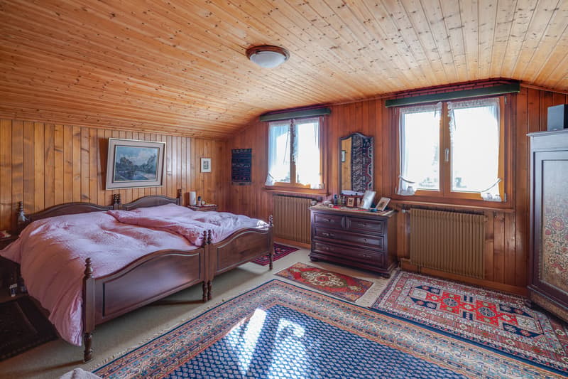 ZIMMER OG MIT MORGENSONNE