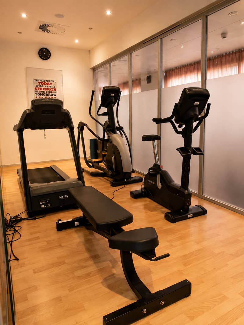 Möbliert wohnen im Herzen von Biel – 40 m², Balkon, Klima & Sauna (14)
