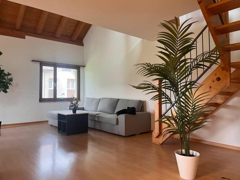 Heimfühl-6.5-Zi.-Galeriewohnung mit grossem Balkon (2)