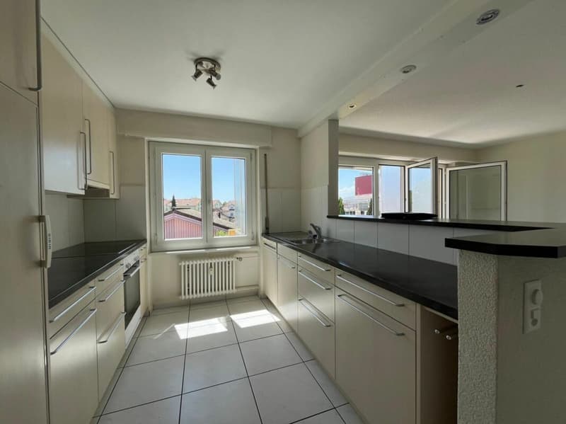 Appartement lumineux 3.5 pièces avec balcon (2)