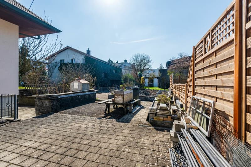 Maison unifamiliale spacieuse et indépendante avec appartement (4)