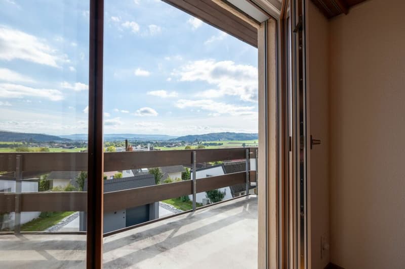 4.5 Zimmerwohnung mit Cheminée und Alpensicht (4)