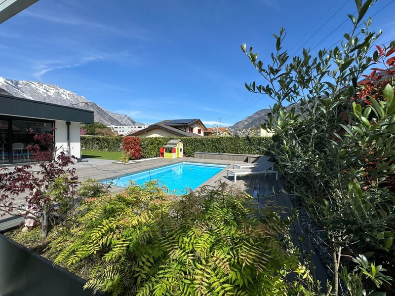 Exceptional Contemporary Property in Saxon (2)
