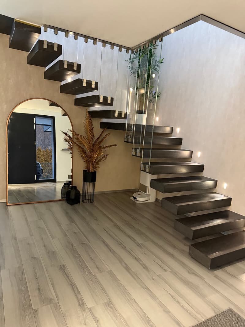 Exceptional Contemporary Property in Saxon (8)