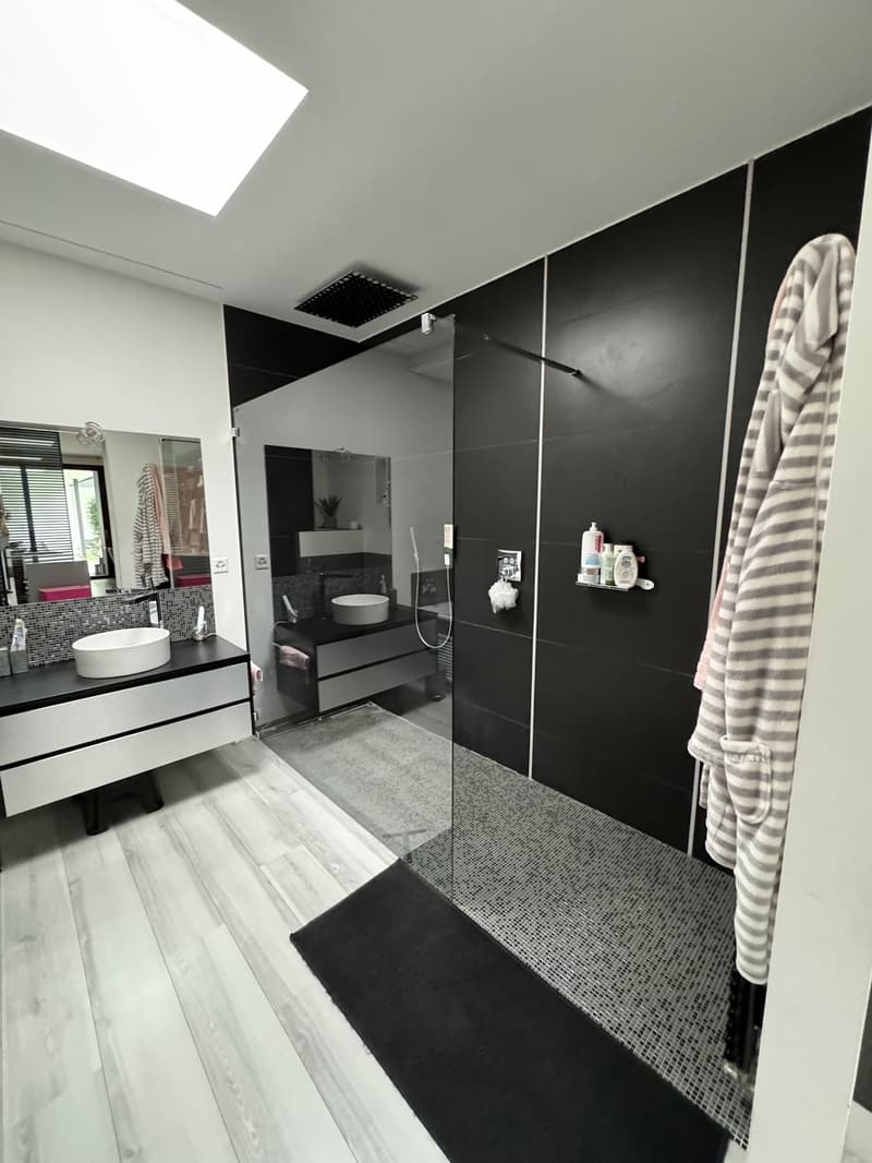 Exceptional Contemporary Property in Saxon (21)