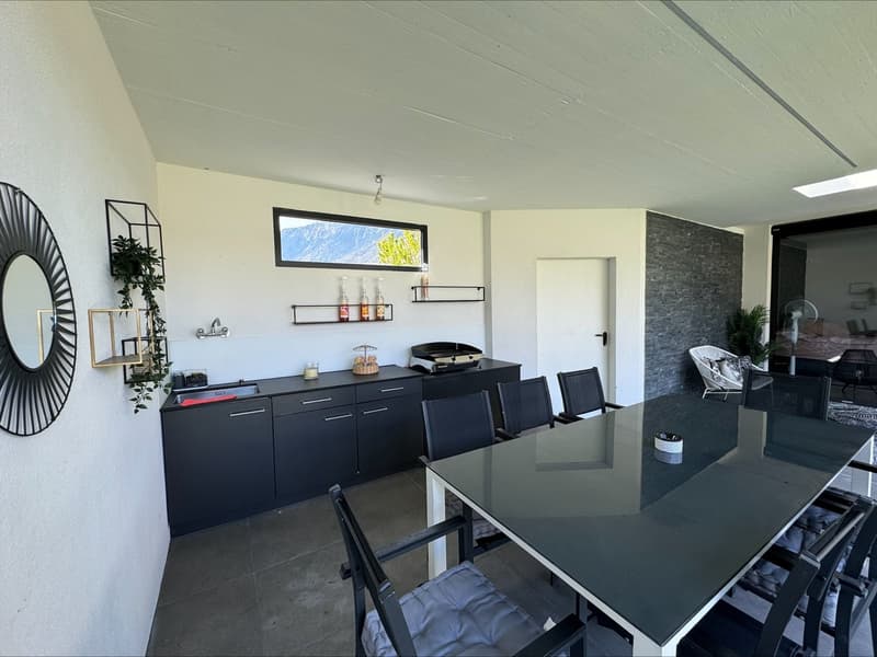 Exceptional Contemporary Property in Saxon (4)