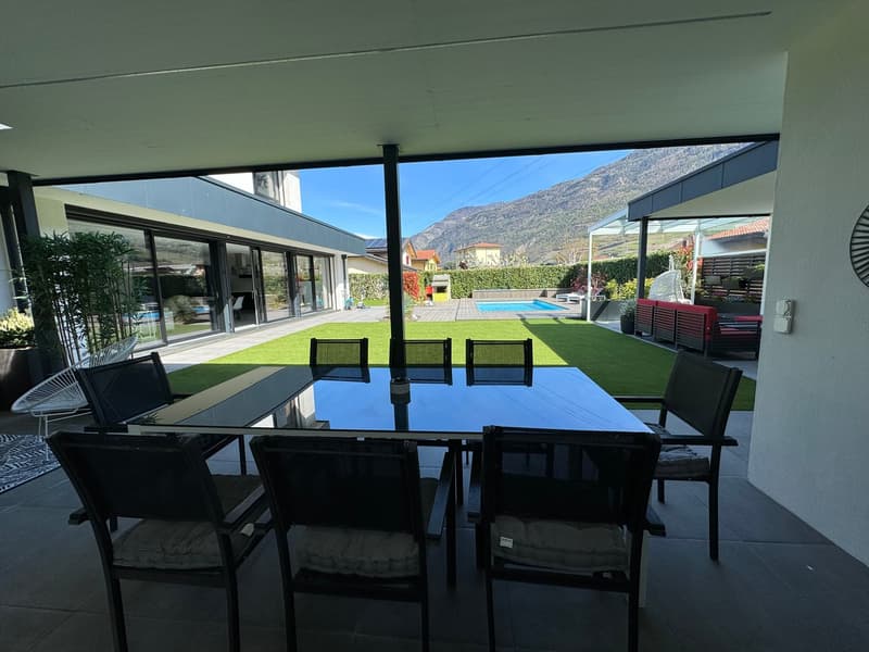 Exceptional Contemporary Property in Saxon (5)