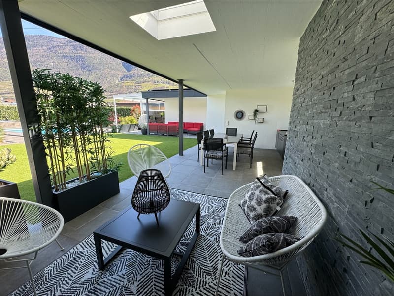 Exceptional Contemporary Property in Saxon (3)