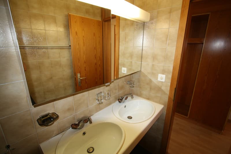 Geräumige 4.5-Zimmer-Wohnung mit Balkon in Münchenbuchsee (15)