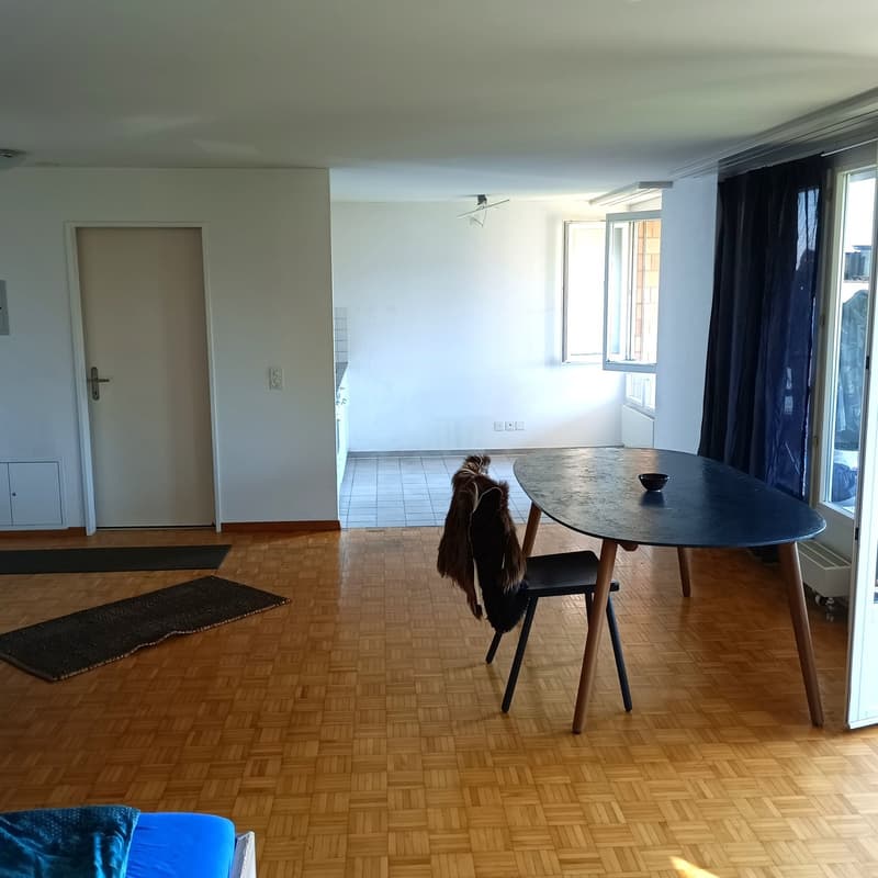 Gemütliche 1.5-Zimmer-Wohnung mit Balkon in Meikirch (4)