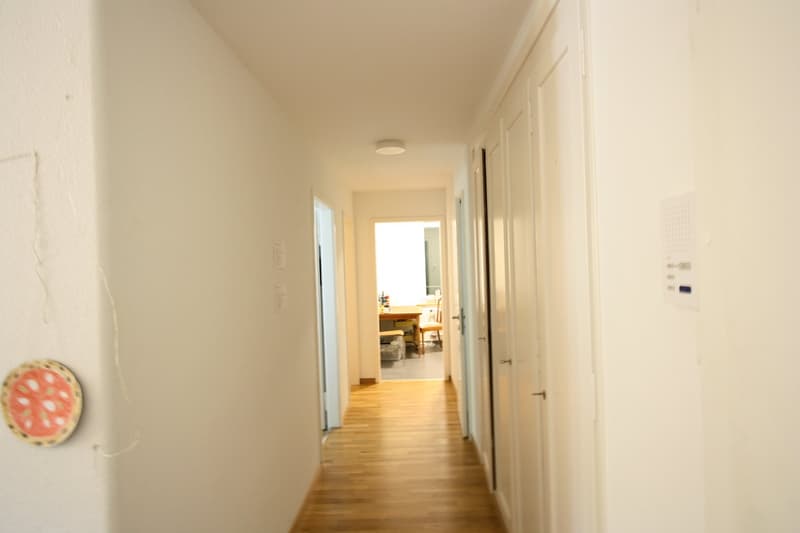 Incantevole appartamento di 3,5 locali con balcone a Ostermundigen – disponibile da settembre. (9)