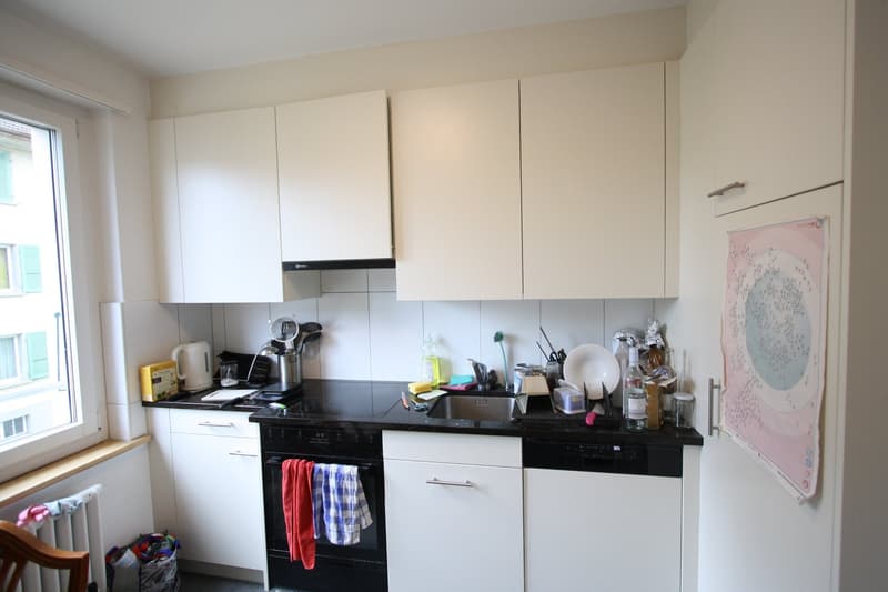 Incantevole appartamento di 3,5 locali con balcone a Ostermundigen – disponibile da settembre. (11)