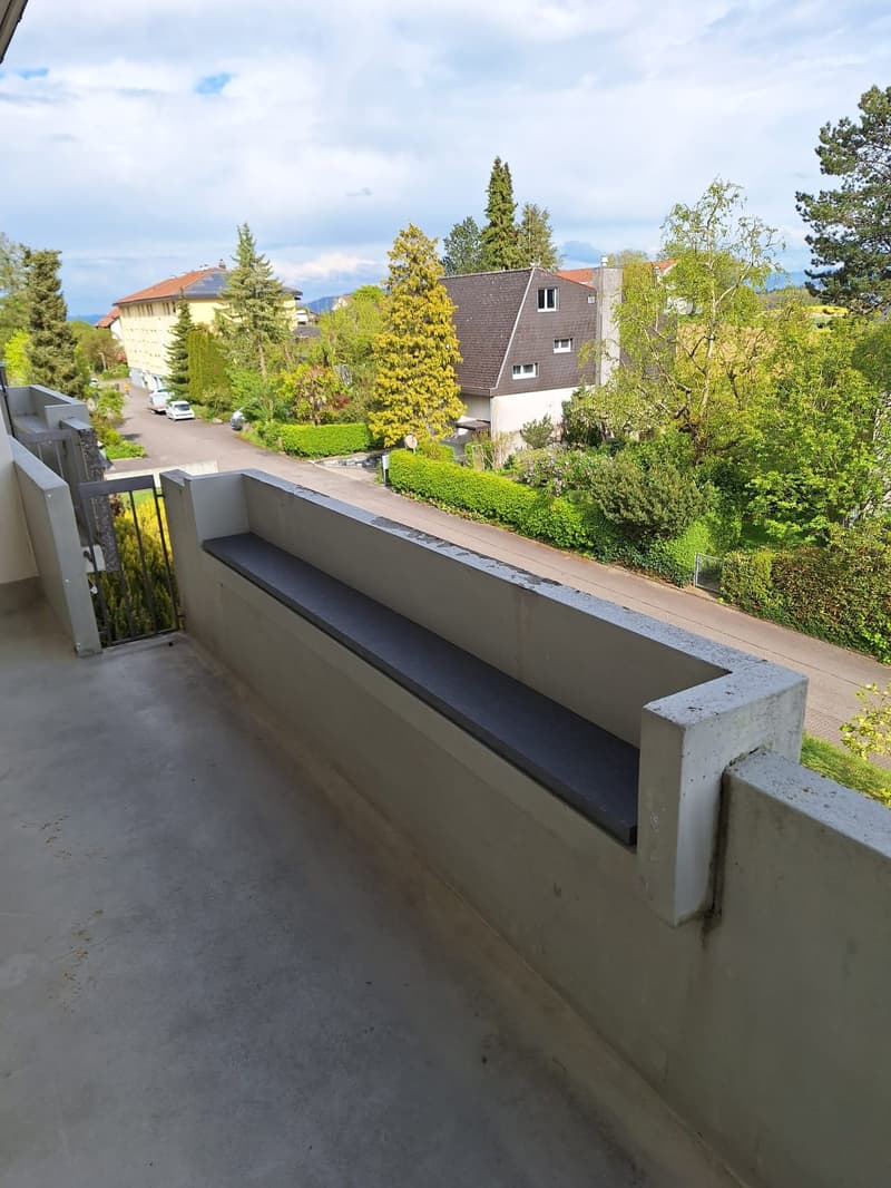 Einladende 4.5-Zimmer-Wohnung mit Balkon in Uettligen (4)