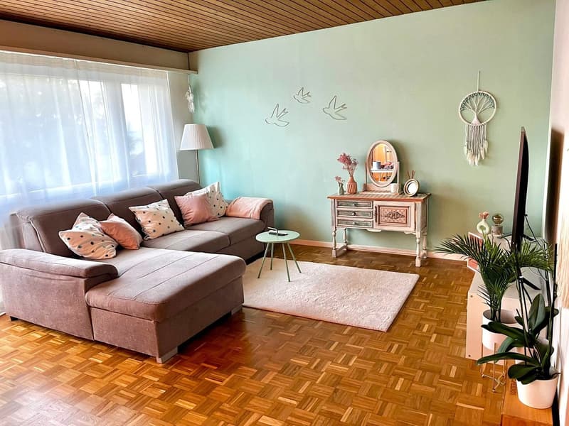 Einladende 4.5-Zimmer-Wohnung mit Balkon in Uettligen (3)