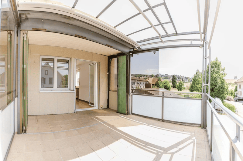 Helle 3.5-Zimmerwohnung mit Balkon und schöner Aussicht in Port (12)