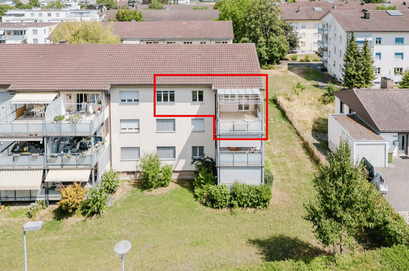 Helle 3.5-Zimmerwohnung mit Balkon und schöner Aussicht in Port (1)