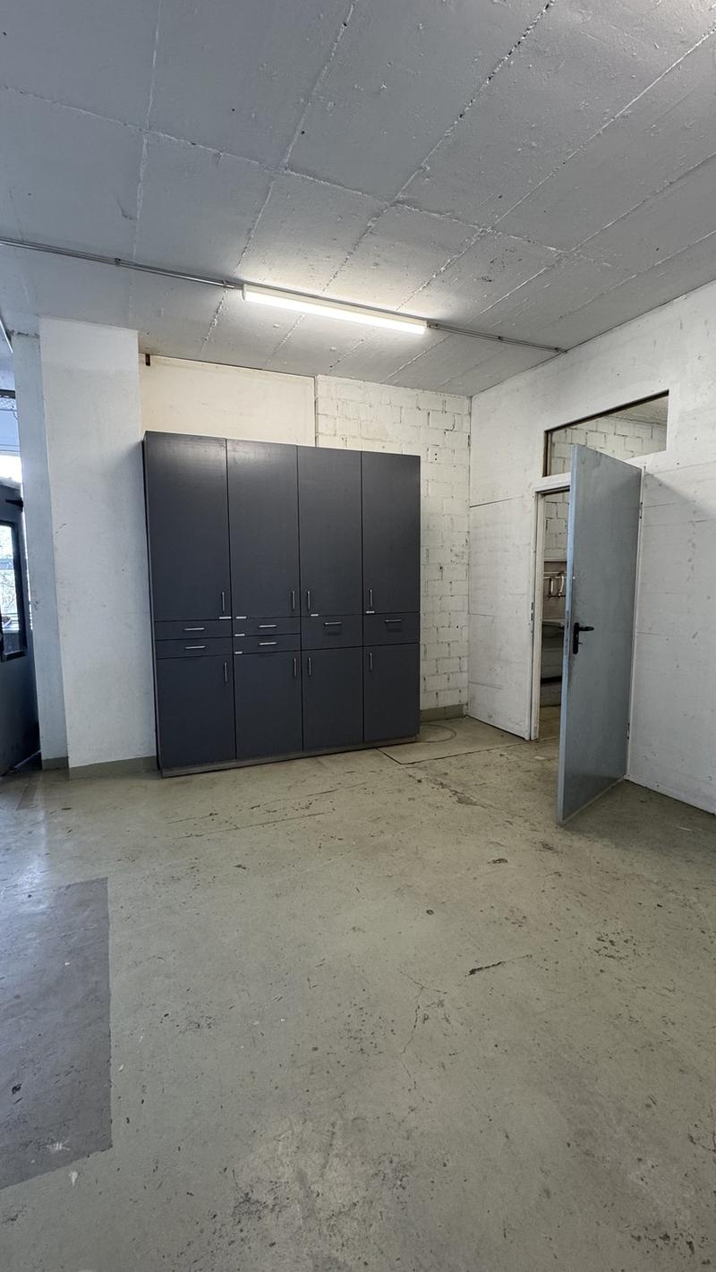 Gewerberaum mit Laderampe zu vermieten (11)