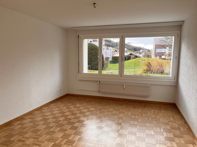 3.5-Zimmer-Wohnung im Erdgeschoss mit Gartensitzplatz (6)