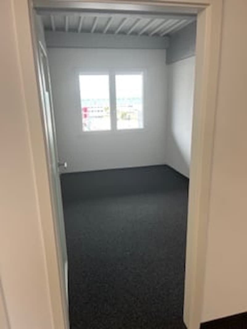Bureaux/Studio de cosmétique/Salles de traitement etc. (10)