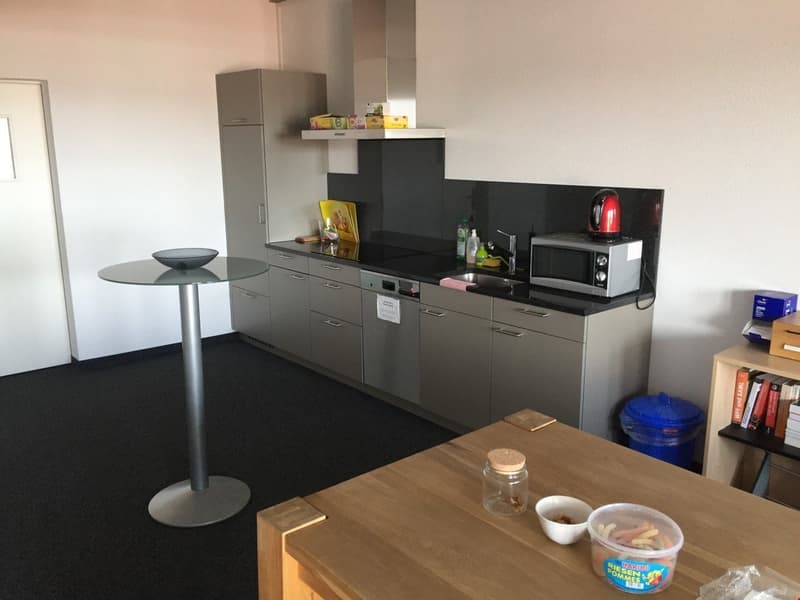 Bureaux/Studio de cosmétique/Salles de traitement etc. (5)