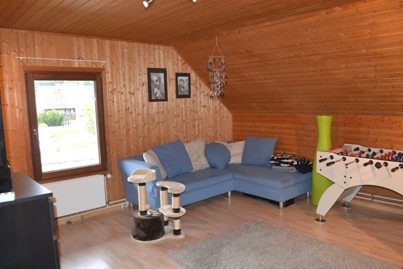 Appartement mansardé de 3 pièces confortable (10)