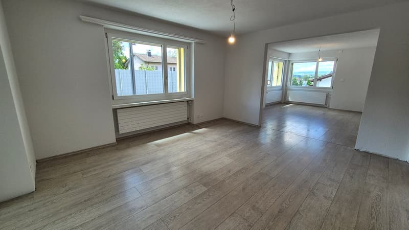 Maison familiale de 5,5 pièces avec beaucoup d'espace et jardin d'hiver à Klingnau (13)