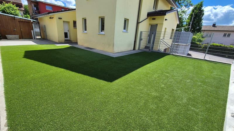 Maison familiale de 5,5 pièces avec beaucoup d'espace et jardin d'hiver à Klingnau (4)