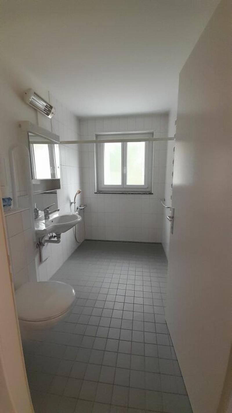 Urtenen-Schönbühl / appartement de 3,5 pièces sans barrieres avec balcon immense à louer ! (6)