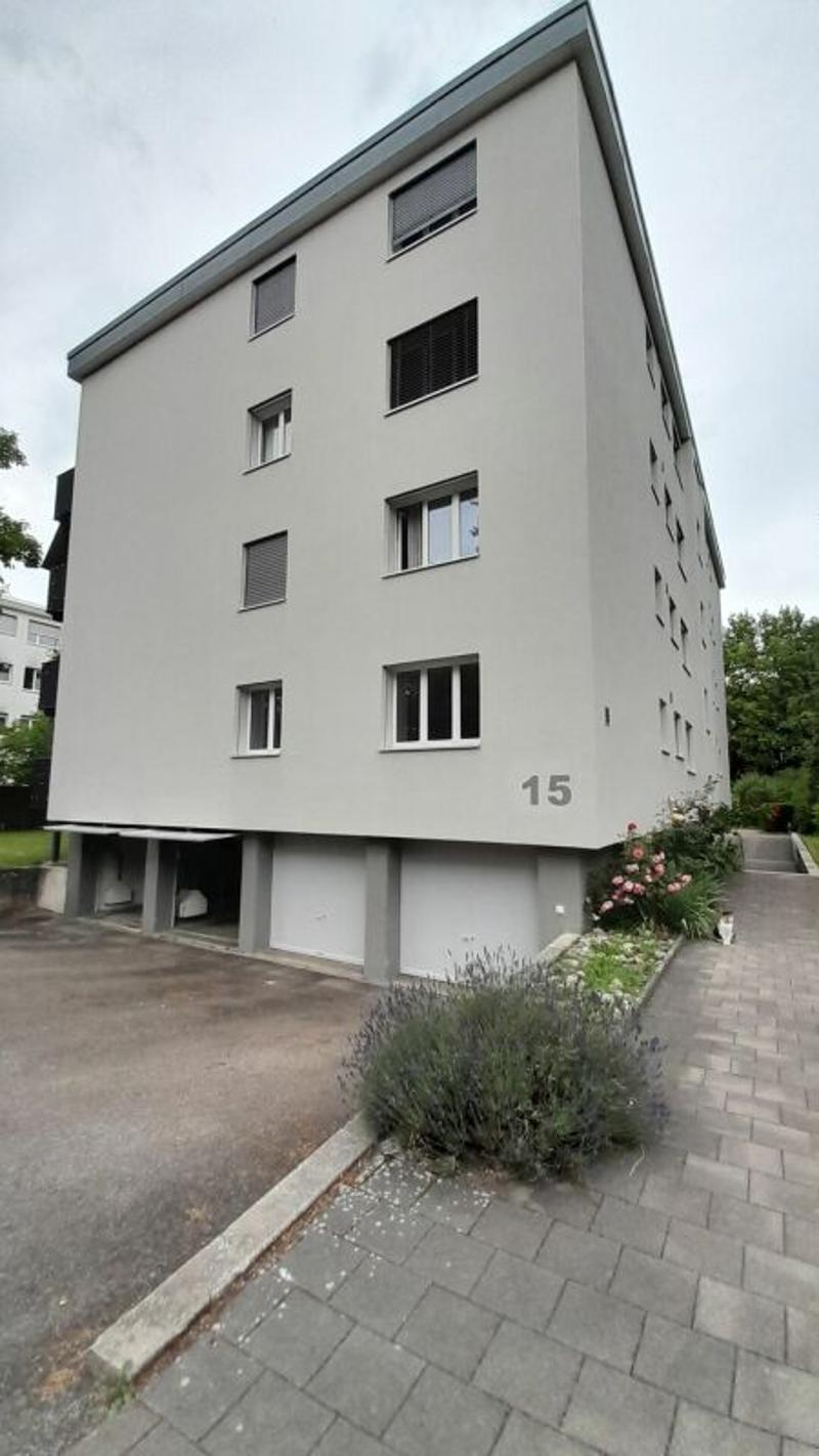 Urtenen-Schönbühl / appartement de 3,5 pièces sans barrieres avec balcon immense à louer ! (2)