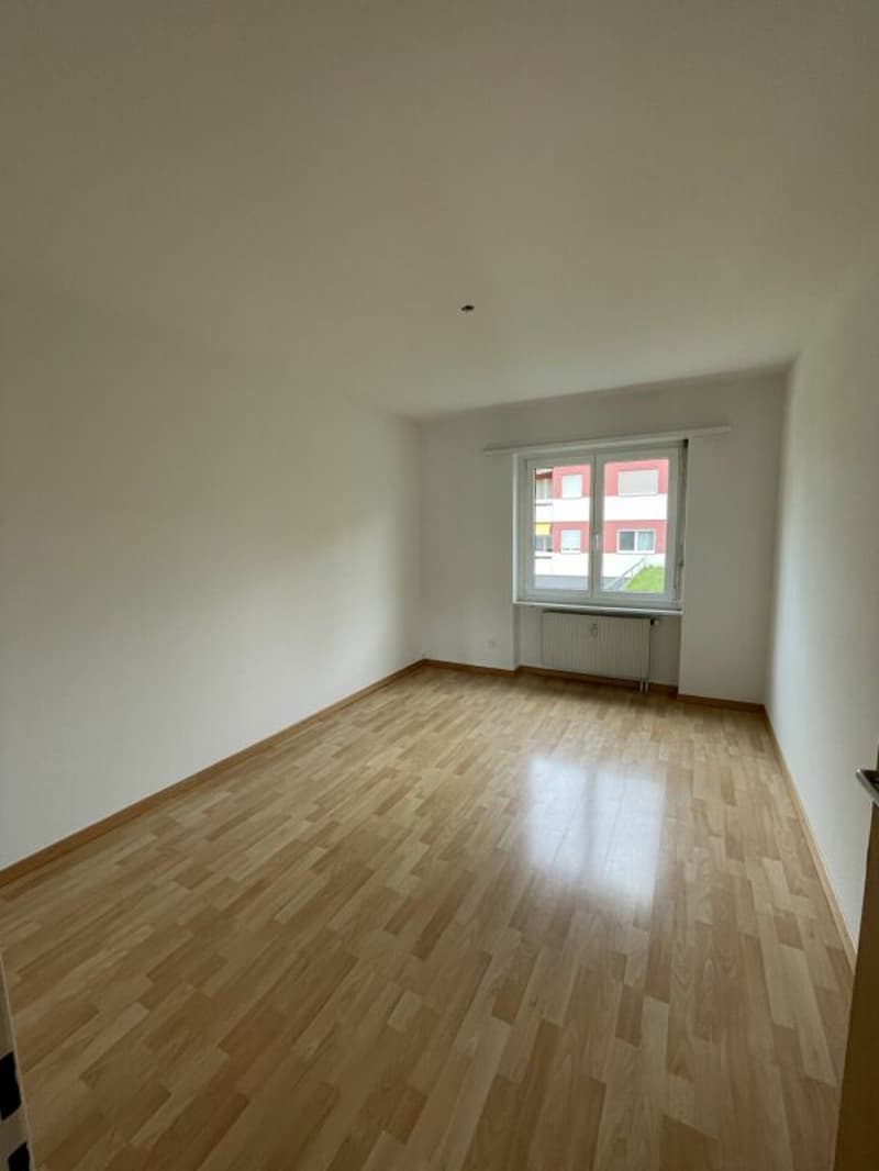 Appartamento di 4,5 locali rinfrescato con vista sul verde a Hindelbank in affitto! (9)