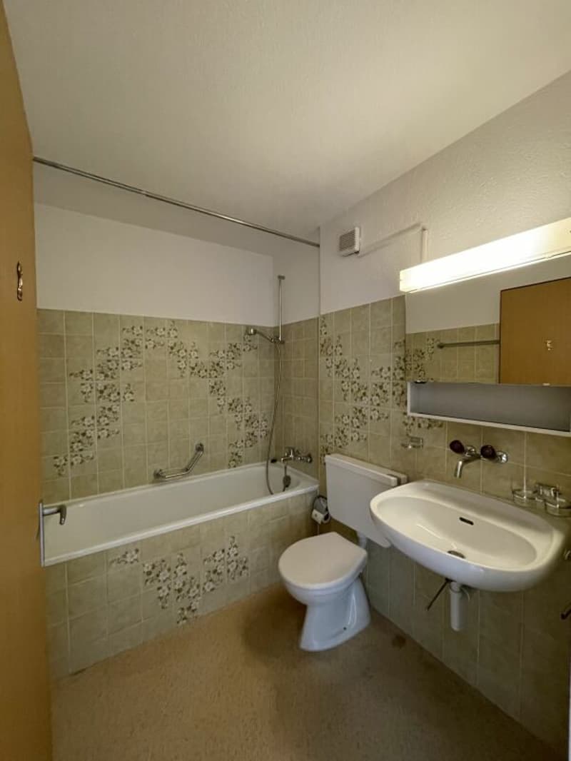 Appartamento di 4,5 locali rinfrescato con vista sul verde a Hindelbank in affitto! (6)